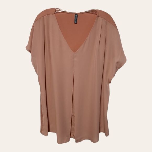 Massini V-Neck Lightweight Ginger Color Career Top NWT's - Picture 1 of 3